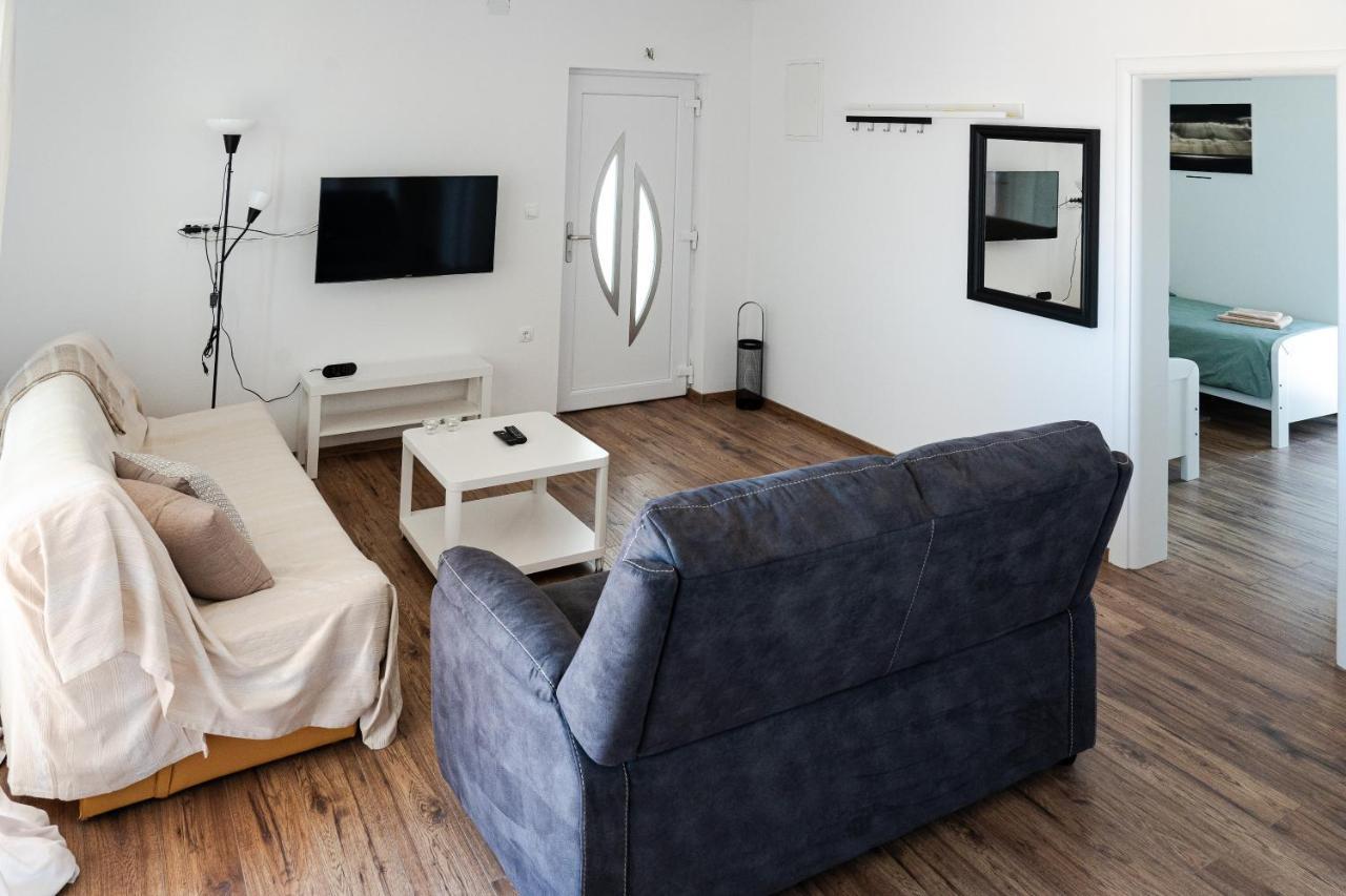 Station 22 - Brand New Apartment With A Terrace And Private Parking Вир Экстерьер фото